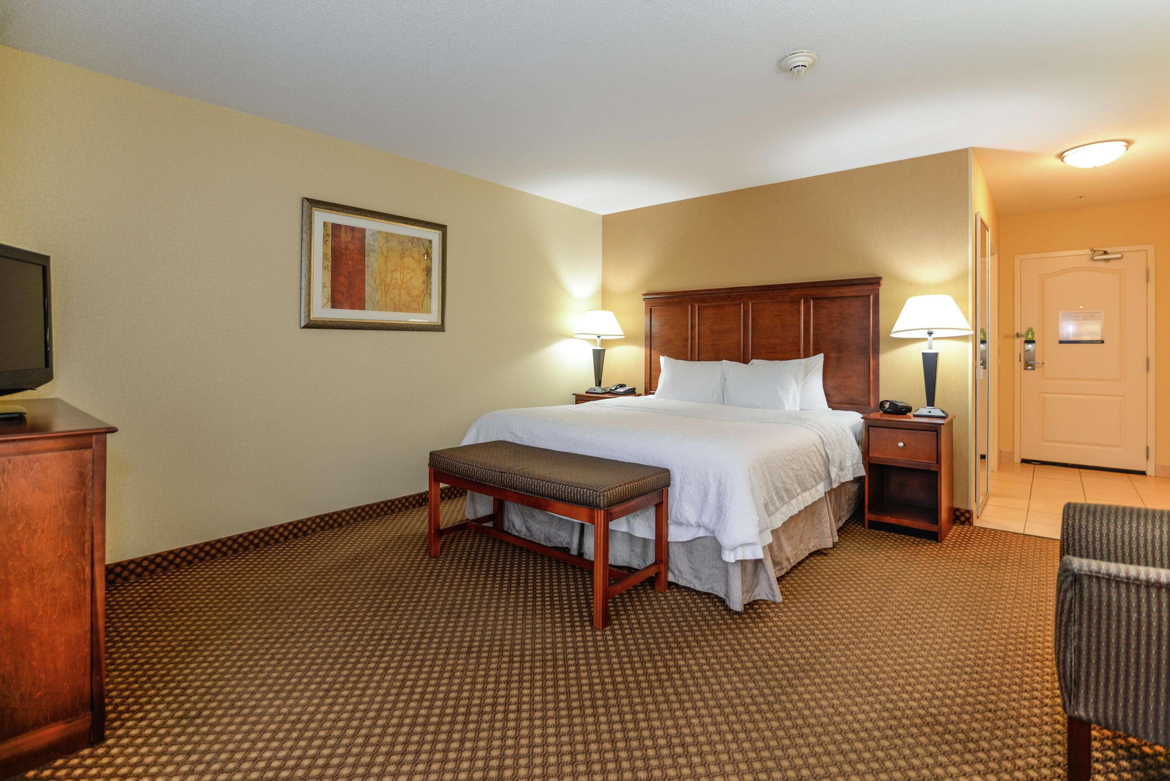 Hampton Inn & Suites Detroit/Chesterfield Exterior photo